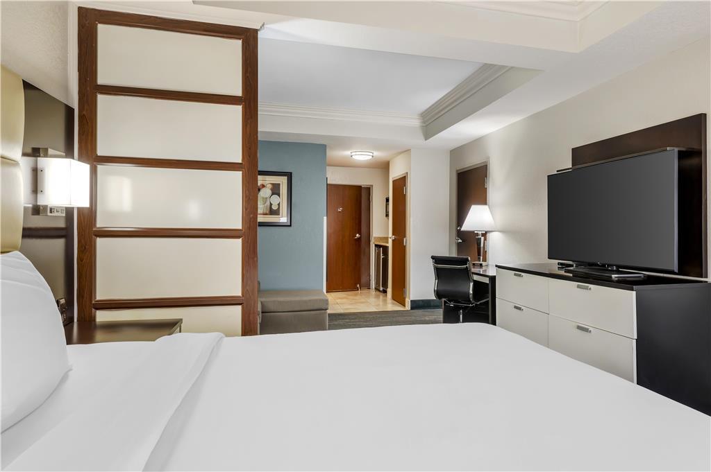 Best Western Plus Jfk Inn & Suites North Little Rock Room photo